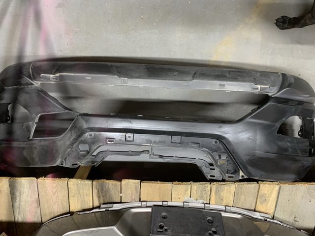 Бампер на авто 620225HK0H NISSAN