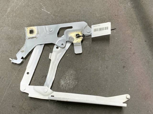 VAG 80A823302C Петля капота правая в наличии Винница