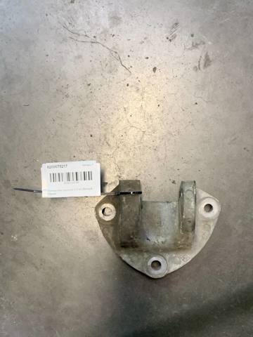 Кронштейн подушки (опоры) двигателя, задней 8200675217 RENAULT