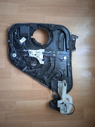 81410D3000 HYUNDAI Замок двери задней левой купить в Украина