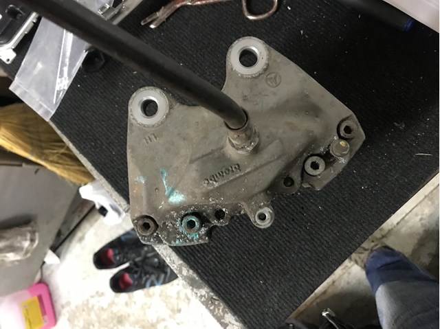 MERCEDES A1634230798 Суппорт задний левый в наличии Каменское