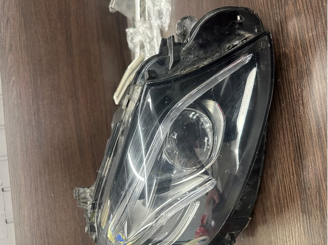 MERCEDES A2139062606 Фара правая в наличии Павлоград