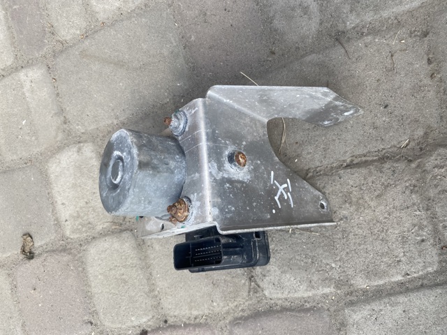 Блок управления АБС  103779700D TESLA