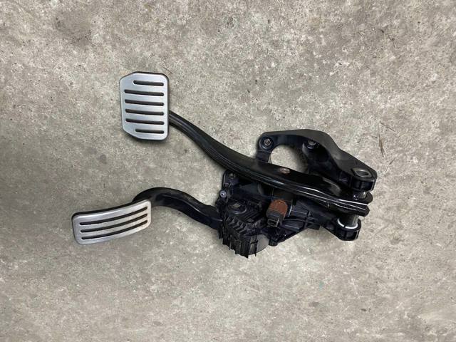 TESLA 104469100D Кронштейн педалей, педальный узел в наличии Сумы