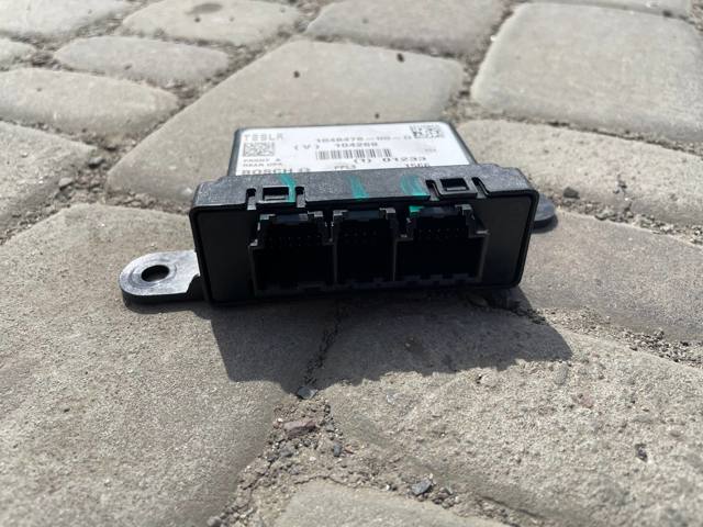 104847600D TESLA купить в Черкассы