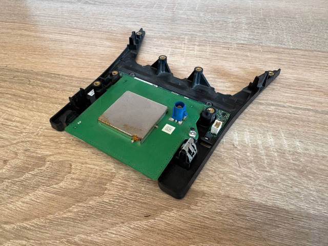 107973400C TESLA Антенна GPS купить в Чернигов