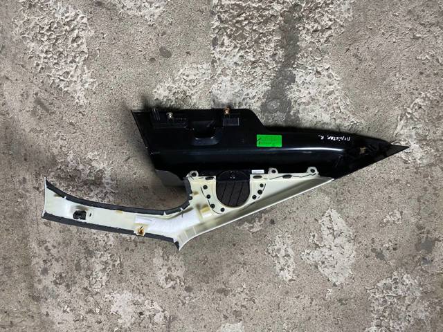 31651898 VOLVO Обшивка стойки кузова внутренняя задняя правая купить в Львов