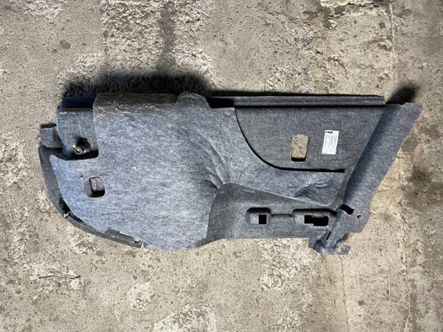 VOLVO 32344767 Облицовка багажного отсека левая в наличии Николаев