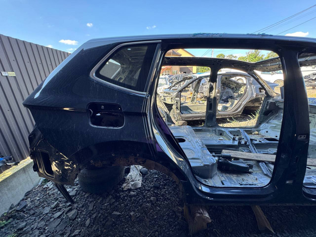 Крыло правое заднее 5N0809844 VAG