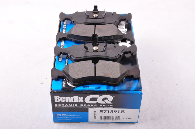 Передние тормозные колодки 571391B BENDIX