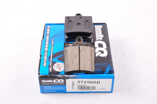 Задние дисковые колодки 571988B BENDIX