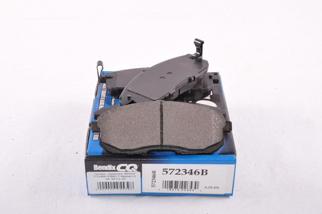 Передние тормозные колодки 572346B BENDIX