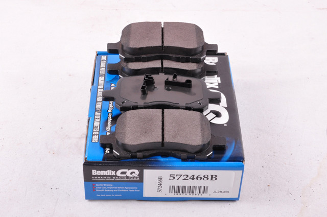 Колодки тормозные передние дисковые 572468B BENDIX
