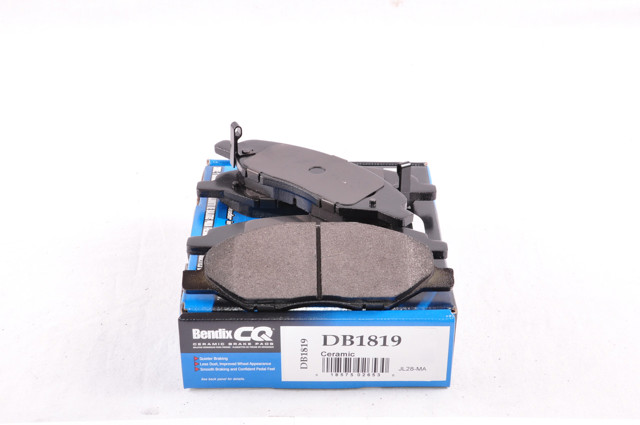 Колодки тормозные дисковые комплект DB1819 BENDIX