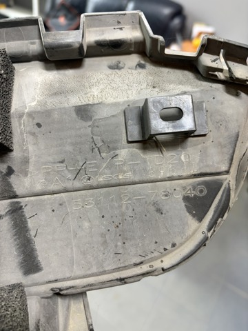 TOYOTA 5311278040 Решетка бампера переднего в наличии Полтава