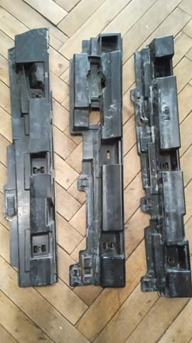 7256920 BMW Кронштейн наружной накладки порога правой купить в Запорожье