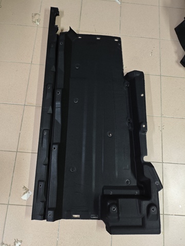 Защита днища, левая 8R0825207C VAG