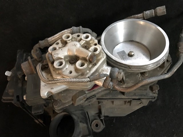 Датчик потока воздуха Audi 90 B3