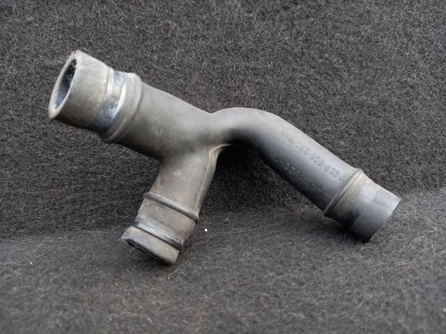 Шланг вентеляции картера Ауди 100 C4