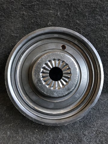 04C105243D Шкив коленвала купить Чернигов