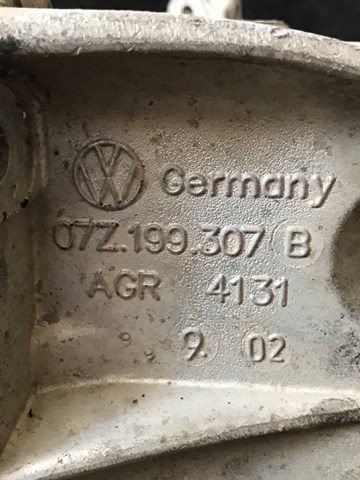 07Z199307B VAG Кронштейн подушки (опоры) двигателя левой купить в Ужгород