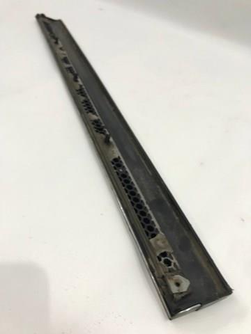 3AA854949 VAG Молдинг двери задней левой нижний купить в Черновцы