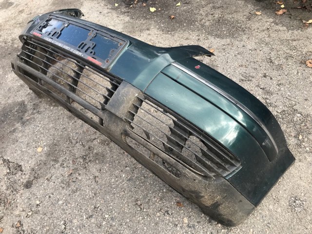 Бампер передний Volkswagen Passat B5