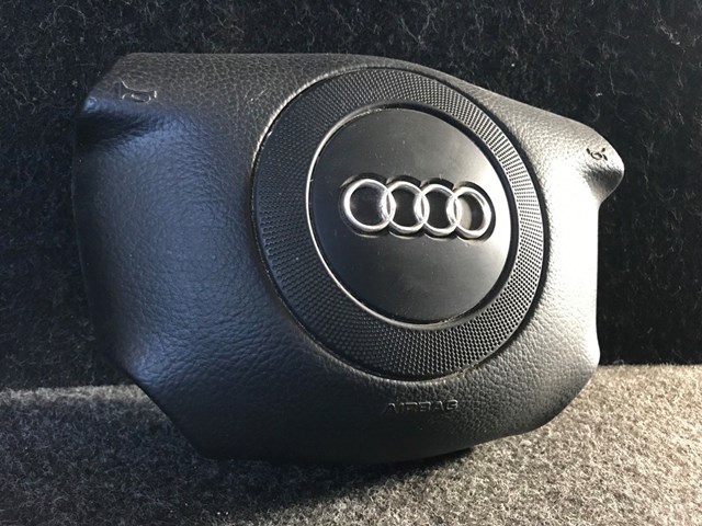 Подушка безопасности (airbag) водительская audi  a6 c5. в наличии на разные модели volkswagen audi skoda. кузовные части, двигатели, трансмиссии, диски, навесное кузова, электрика и так далее. отправка новая почта. 4B0880201Q