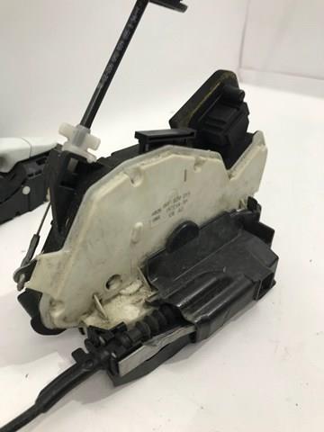 VAG 6RF839015 Замок двери задней левой в наличии Черкассы