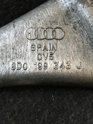 VAG 8D0199343J Кронштейн подушки двигателя в наличии Кривой Рог