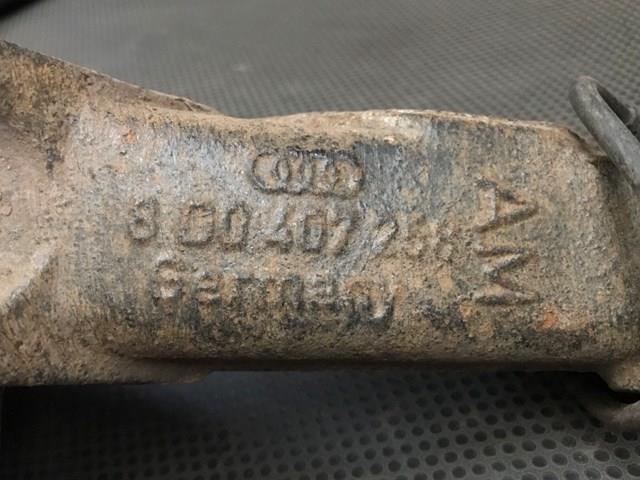 8D0407258AM VAG Цапфа передняя правая купить в Николаев