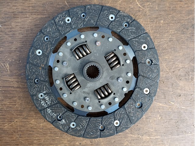 Диск сцепления 322051010 LUK