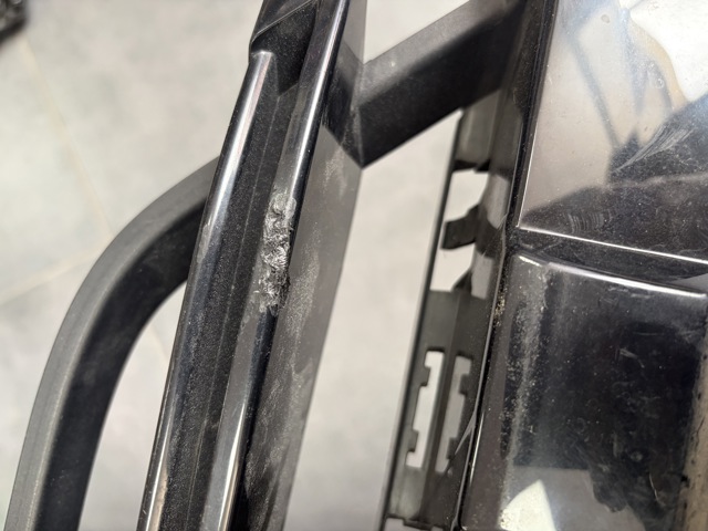 51117420871 BMW Решетка бампера переднего левая купить в Киев