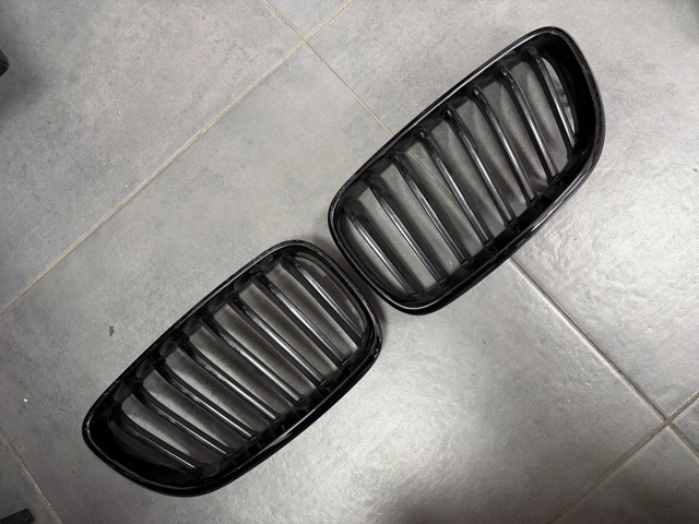 Решетка 51137295521 BMW