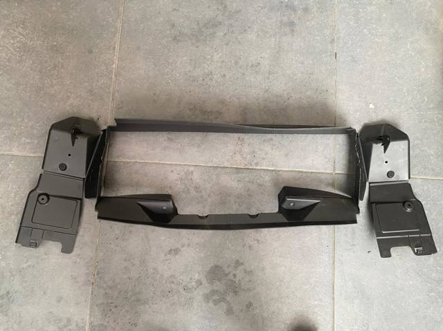 BMW 51748070477 Нижний дефлектор радиатора в наличии Павлоград