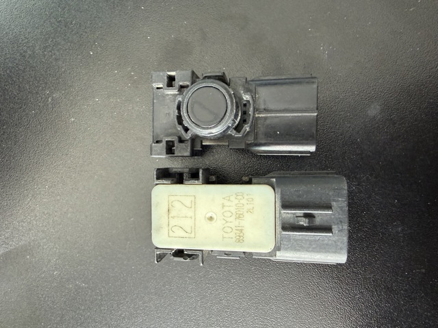 Датчик парктроника боковой 8934176010 TOYOTA