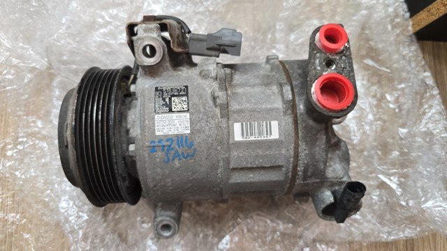 Компрессор кондиционера 68245074AA CHRYSLER