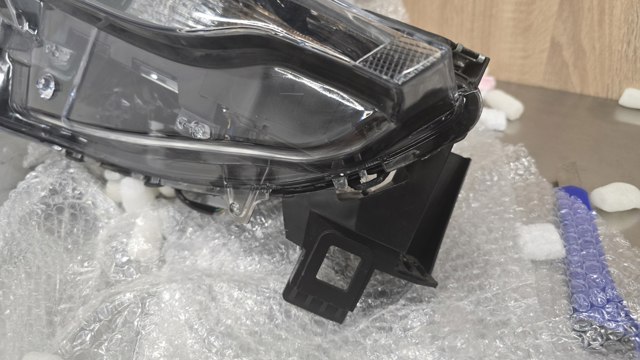 KL2J51031F MAZDA Правая фара купить в Тернополь