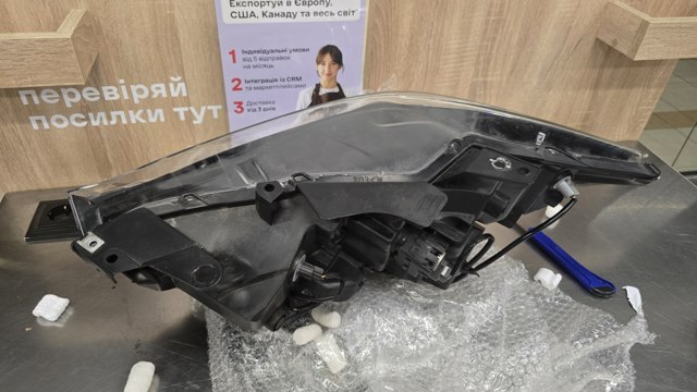 MAZDA KL2J51031F Фара правая в наличии Хмельницкий