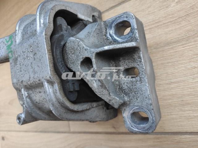 VAG 5N0199262D Подушка (опора) двигателя передняя в наличии Украина