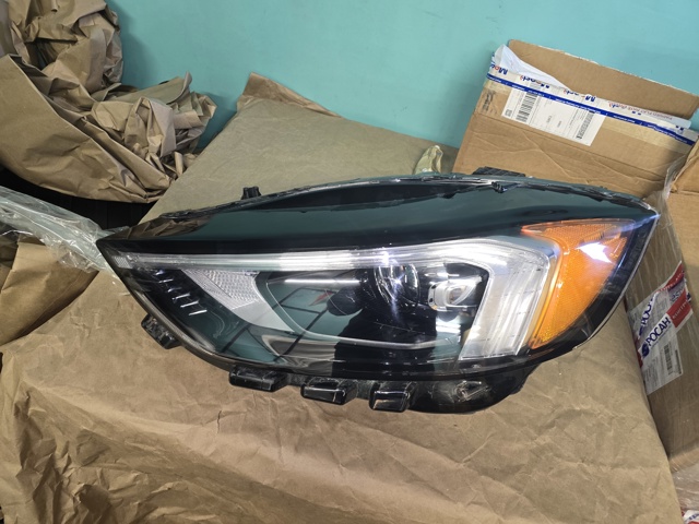 Основная фара в сборе левая KT4B13W030CH FORD