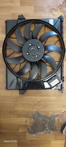 Диффузор радиатора охлаждения в сборе с мотором и крыльчаткой Мерседес-бенц Р