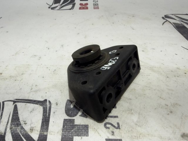 Подушка крепления радиатора 25333D9000 HYUNDAI