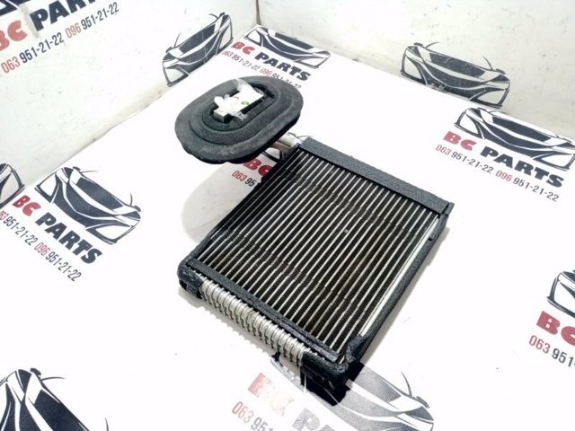 Радиатор испарителя кондиционера 272806RC0A NISSAN
