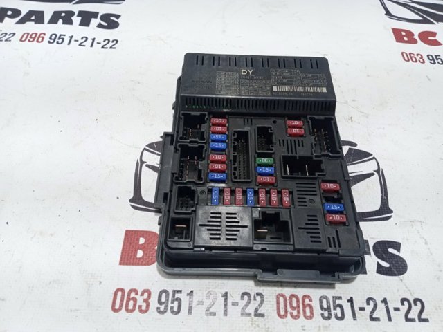 Монтажный блок 284B73JV0D NISSAN
