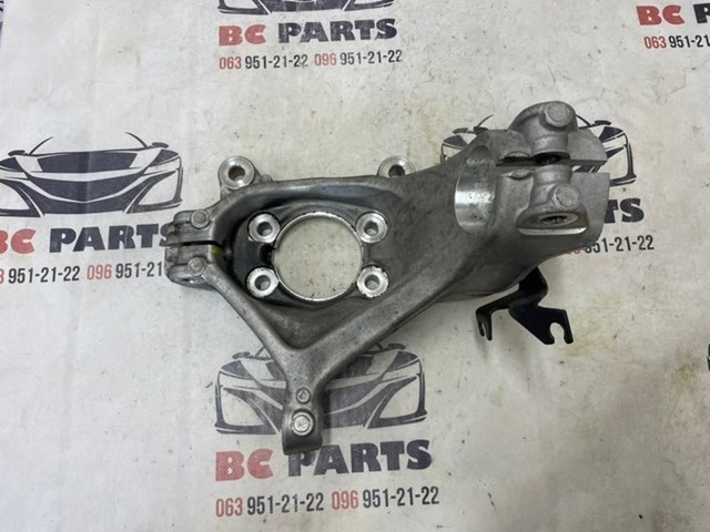 NISSAN 400146RA0A Цапфа передняя правая в наличии Житомир