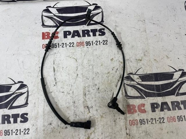 Датчик АБС (ABS) задний 42808343 GM