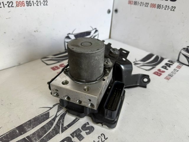 Блок управления АБС  476606RR5E NISSAN