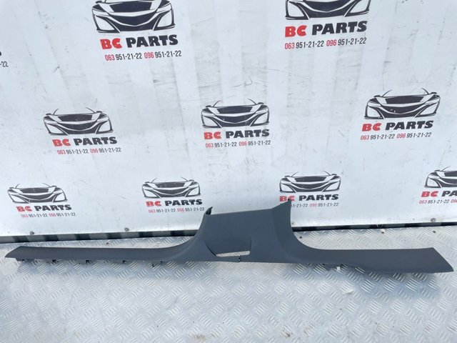 Облицовка порога, правая 4M0853370B VAG