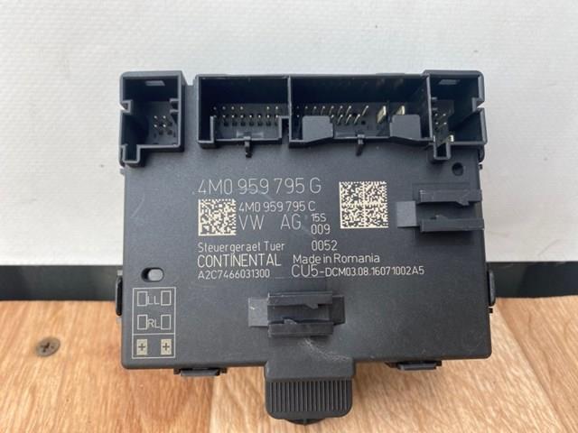 Блок комфорта задней двери 4M0959795G VAG
